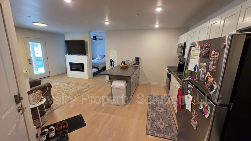 Duluth House: 1221 Commonwealth Avenue