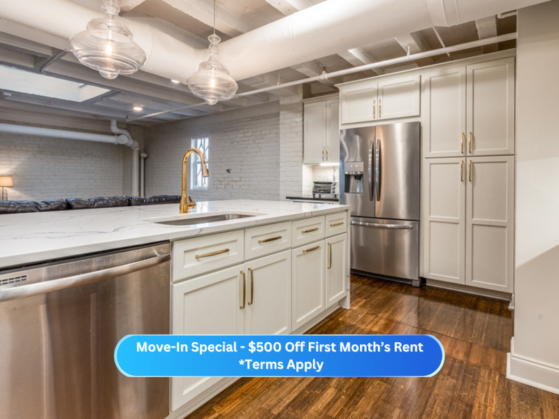Atlanta Condo: 32 Peachtree St
