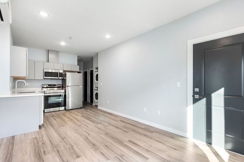 Portland Condo: 7150 N Greenwich Ave