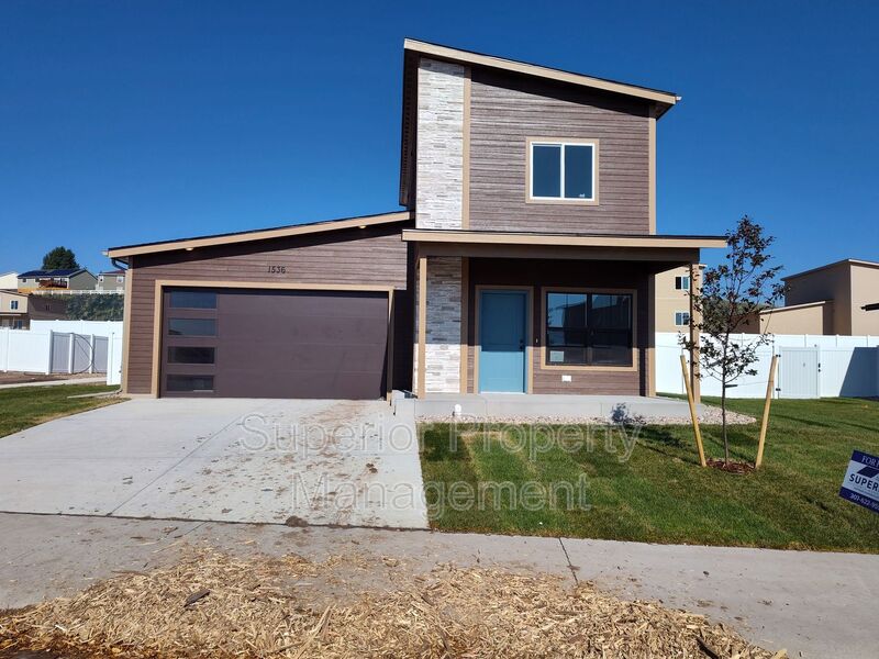 Cheyenne House: 1536 Carol Ann Way