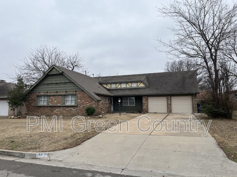 Tulsa House: 8174 E 31st Pl