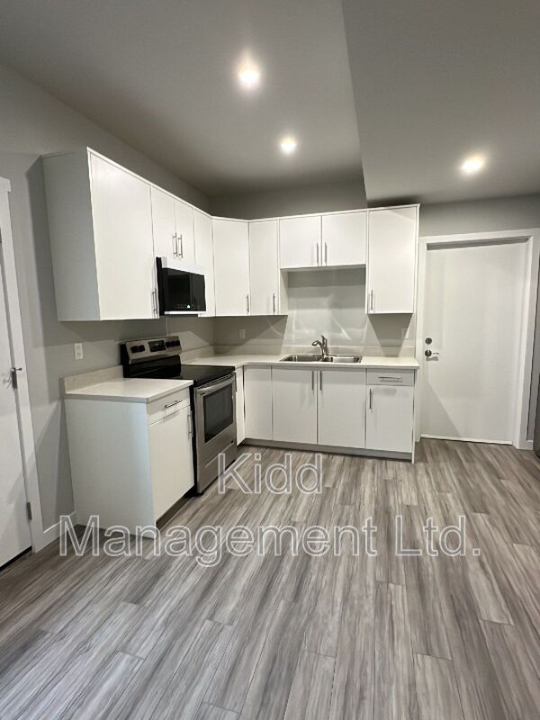 Prince George House: 6285 Monterey Road West 111