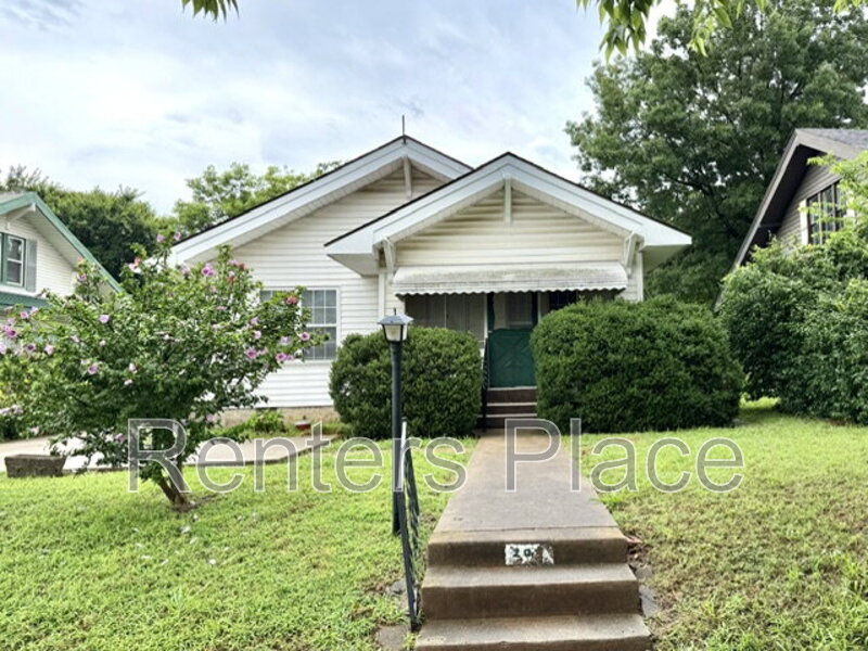 Sapulpa House: 204 South Birch Street
