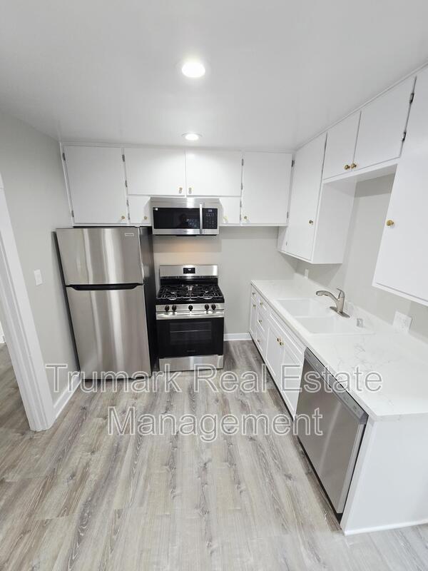 Glendale Condo: 433 W Garfield Ave