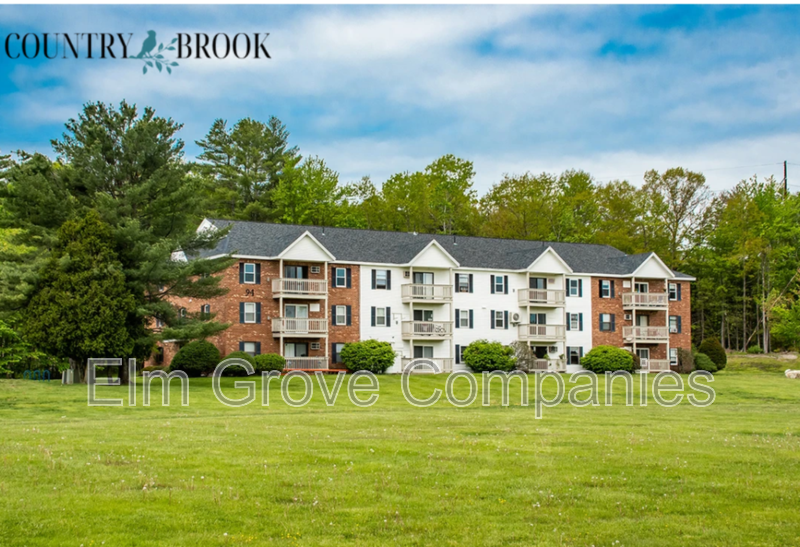 Rochester House: 94 Heminway Drive