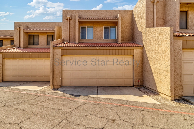 Glendale House: 7318 N 43rd Ln