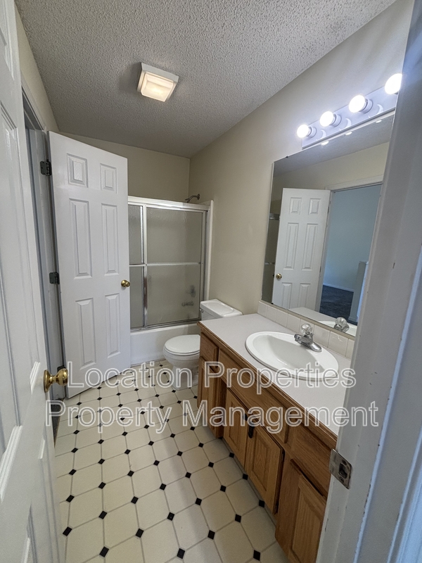 2410 Lancaster Drive - 1, Lawrence, Kansas rental photo 5 of 13
