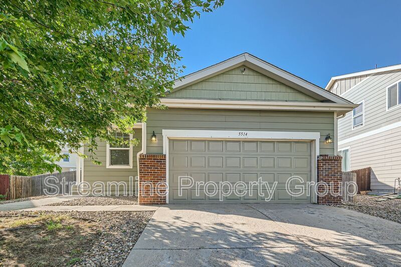 Denver House: 5514 Laredo St