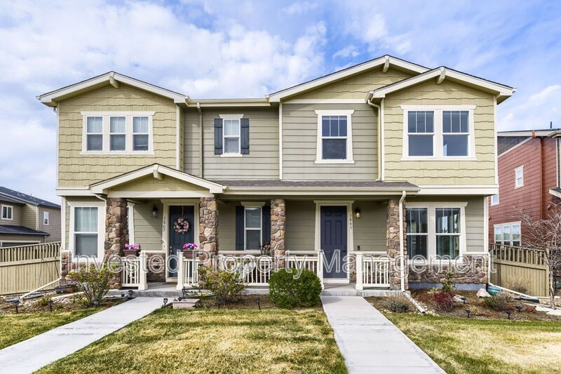 Castle Rock Townhome: 3061 Low Meadow Blvd
