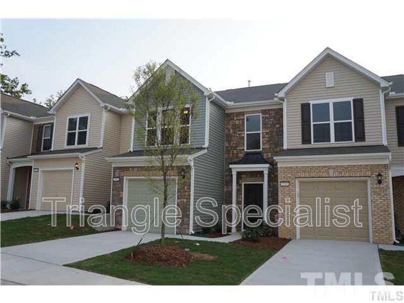 Raleigh House: 3908 Tresco Crossing