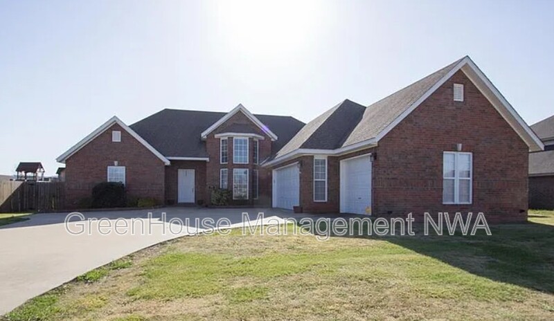 Farmington House: 11758 East Creek Lane