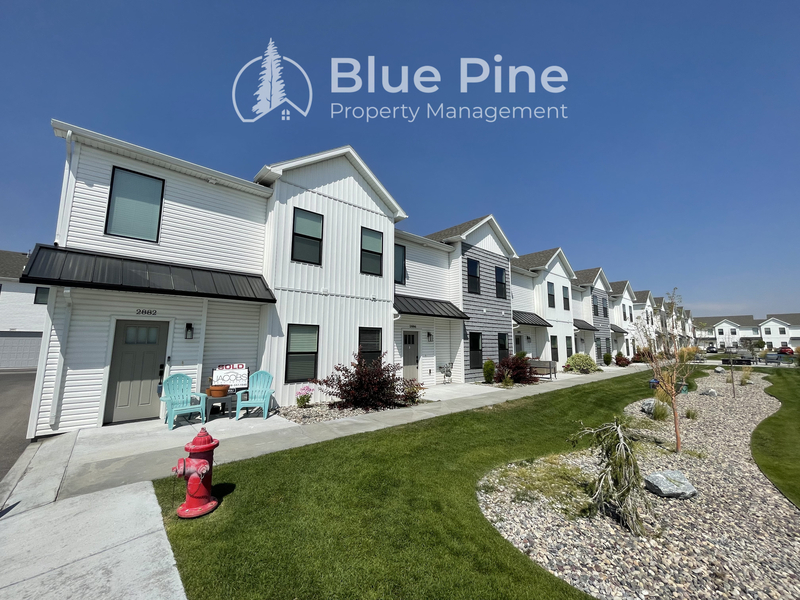 Ammon Townhome: 2890 Sunburst Drive