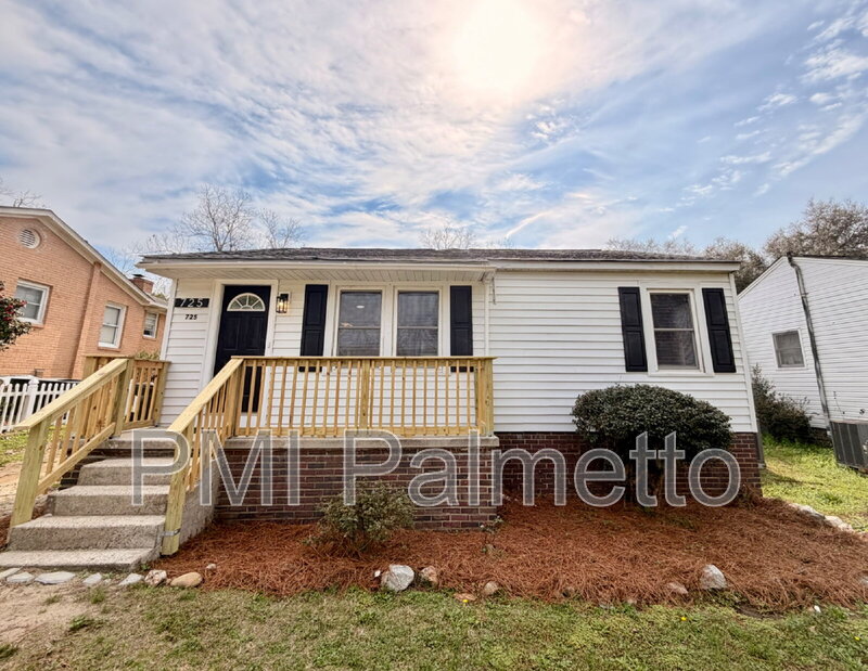 West Columbia House: 725 Brooks Ave