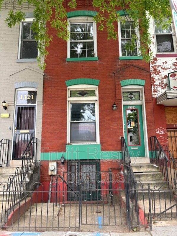 Washington Condo: 1319 Pennsylvania Ave S.E.