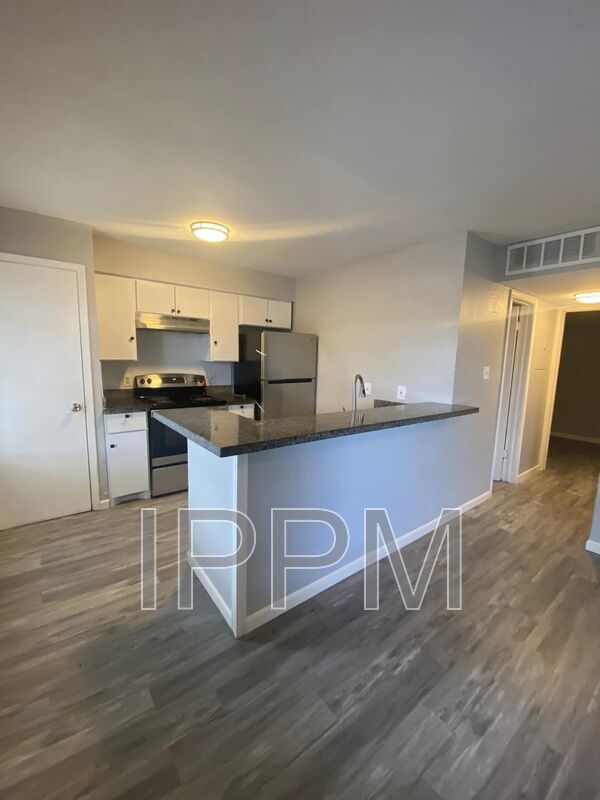 Harlingen Condo: 910 E. Adams