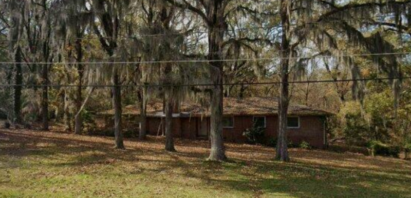 Jackson House: 415 Sylvan Trail