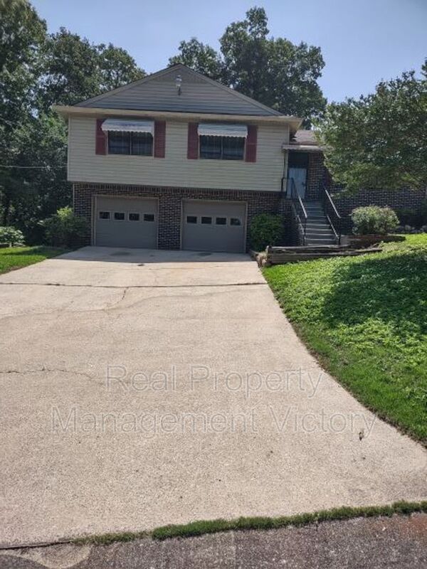 Birmingham House: 1653 3rd Place NW