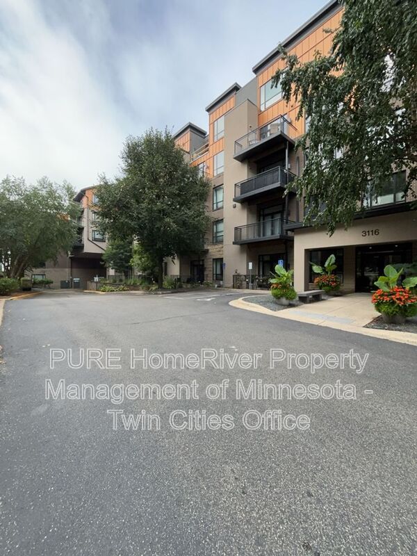 Minneapolis Condo: 3116 Lake St W