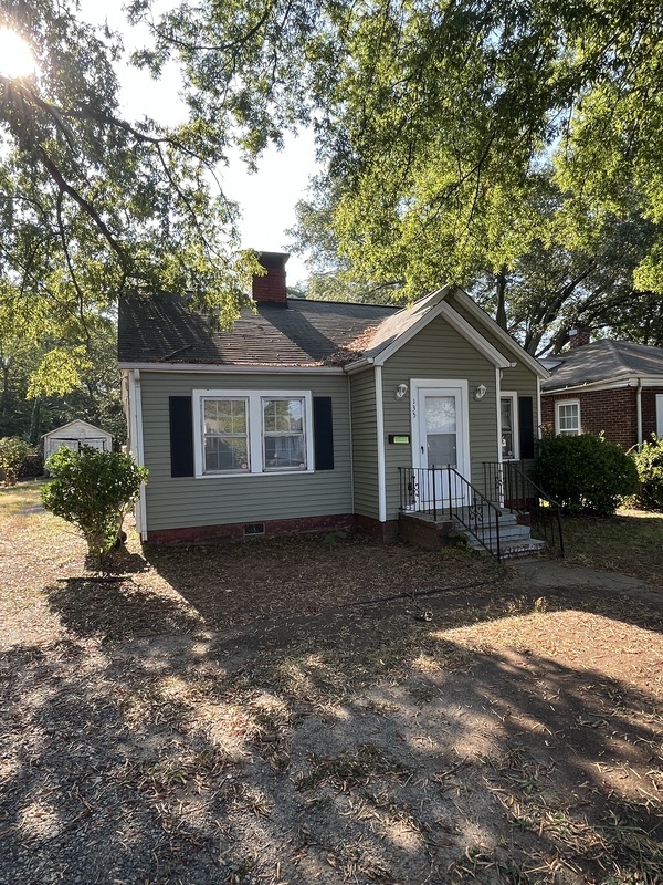 Charlotte House: 135 Bradford Drive