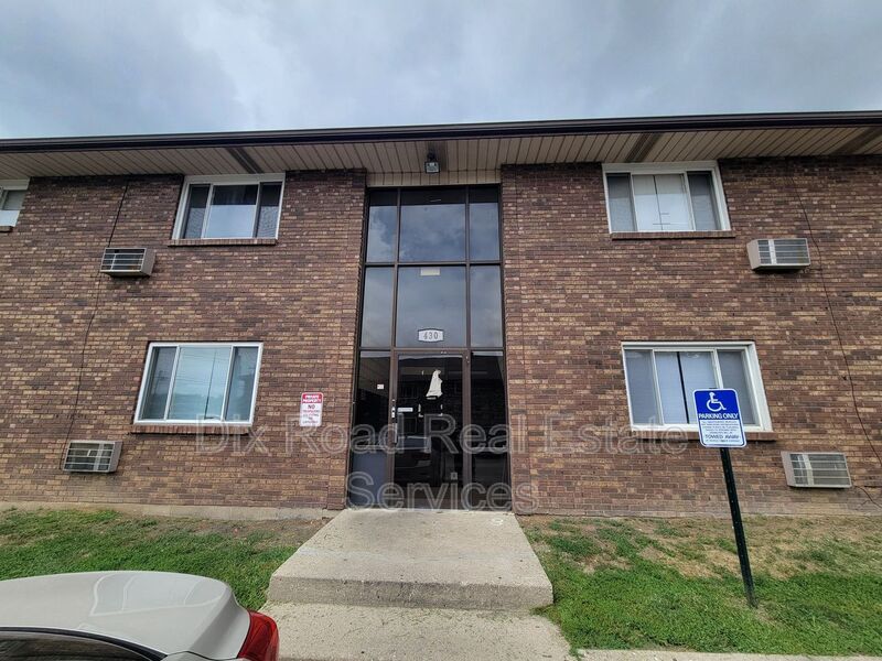 Xenia House: 430 Bellbrook Ave