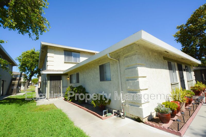 VENTURA House: 1202 PORTOLA RD