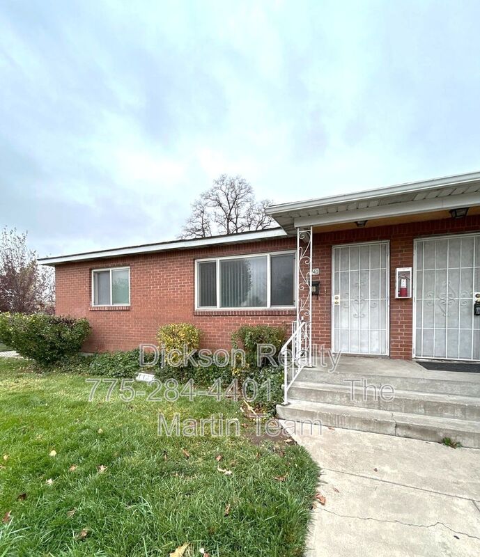 Sparks House: 240 18th Street