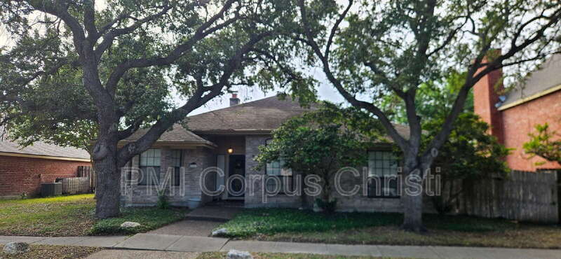 Corpus Christi House: 7421 Lake Neuchatel Dr