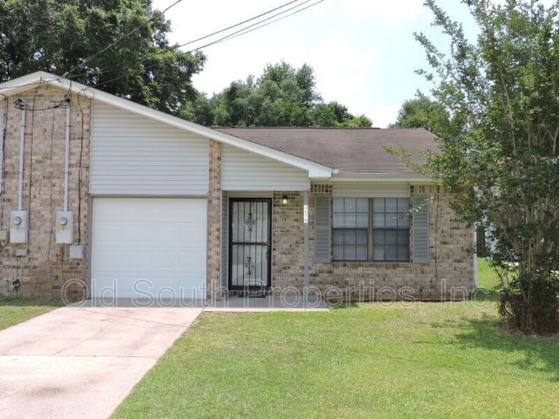 Pensacola House: 4679 Petra Circle