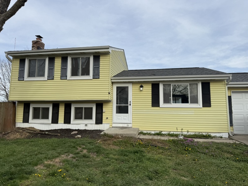 Grove City House: 2290 Turquoise Drive