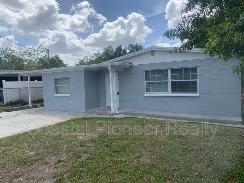 Tampa House: 3715 E Idlewild Ave