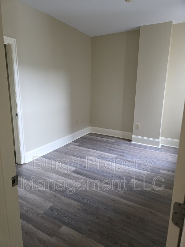 Pittsburgh Condo: 1009 Penn Avenue