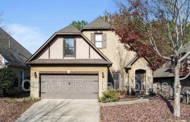 Hoover House: 5593 Park Side Circle