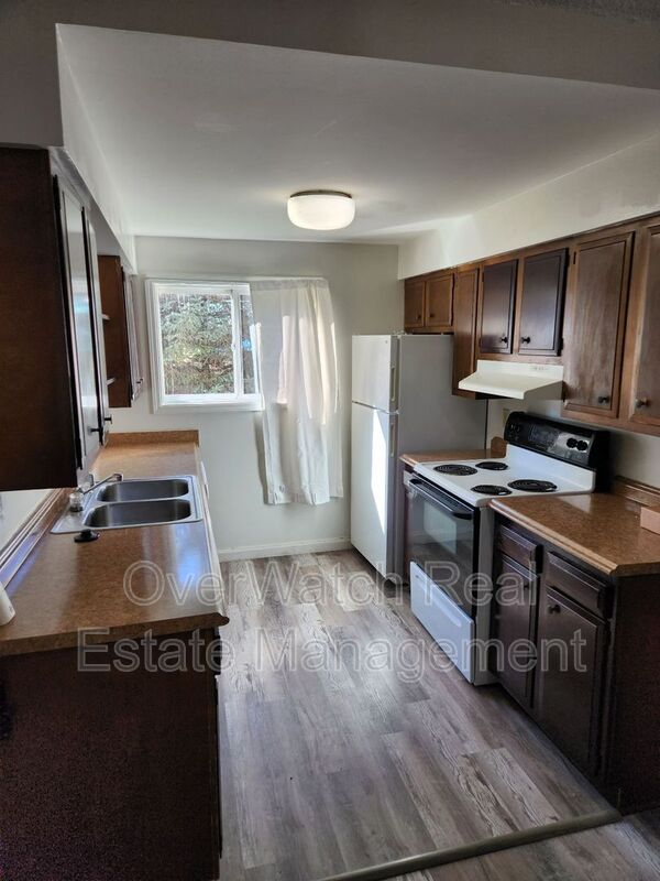 Anchorage House: 3505 Iowa Street