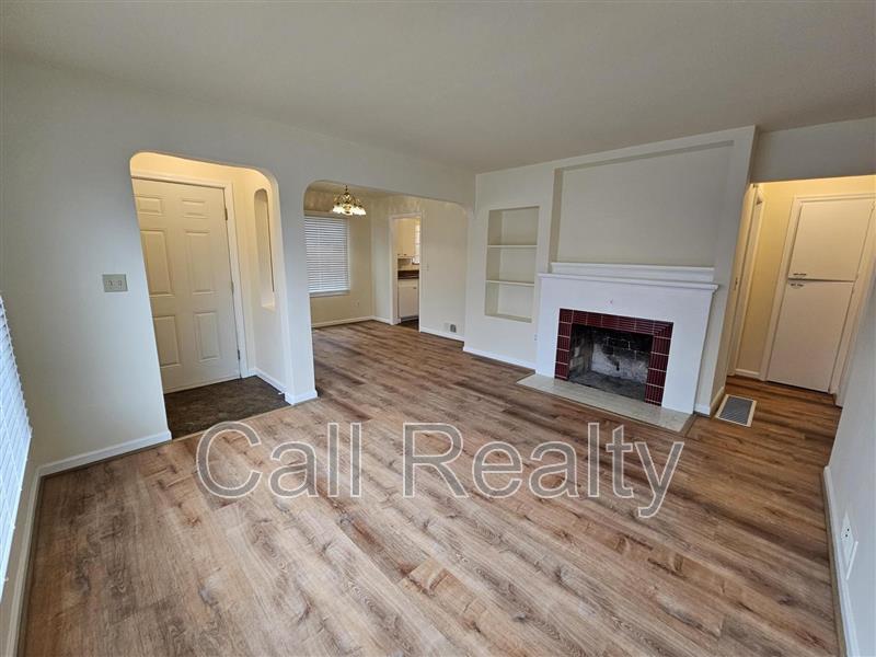 Spokane House: 4723 N Cedar
