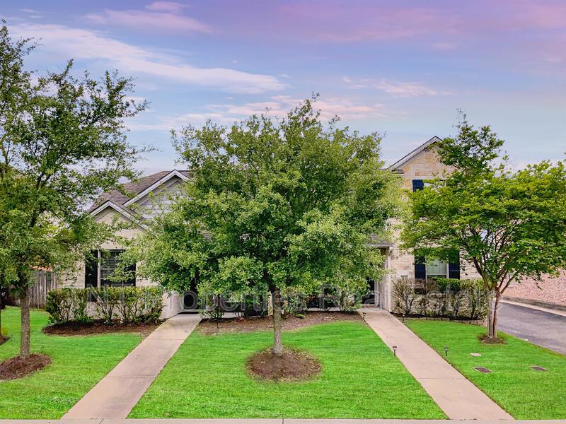 College Station Condo: 3840 Oldenburg Lane