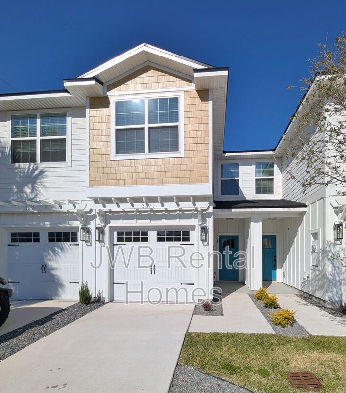 Jacksonville Beach Townhome: 337 5th Ave S