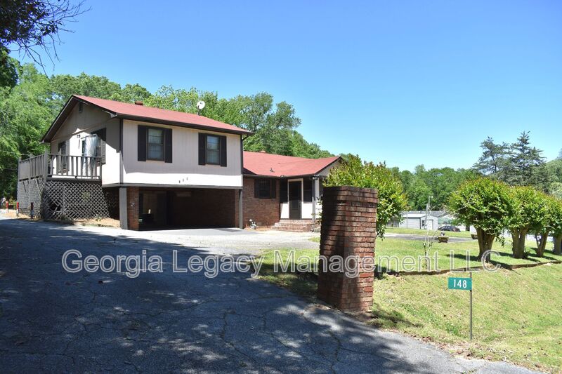 lexington House: 148 Upson Circle