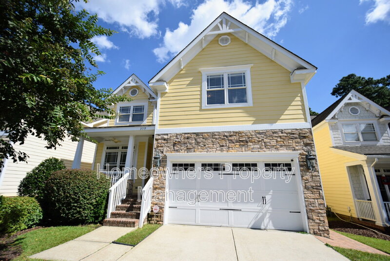 Fayetteville House: 239 Blueridge Rd