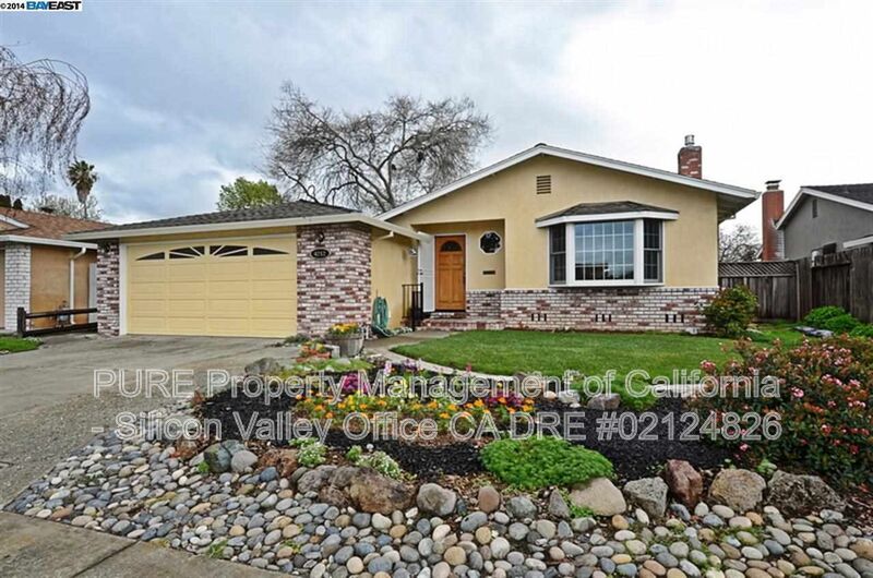 Fremont House: 4212 Vincente Street