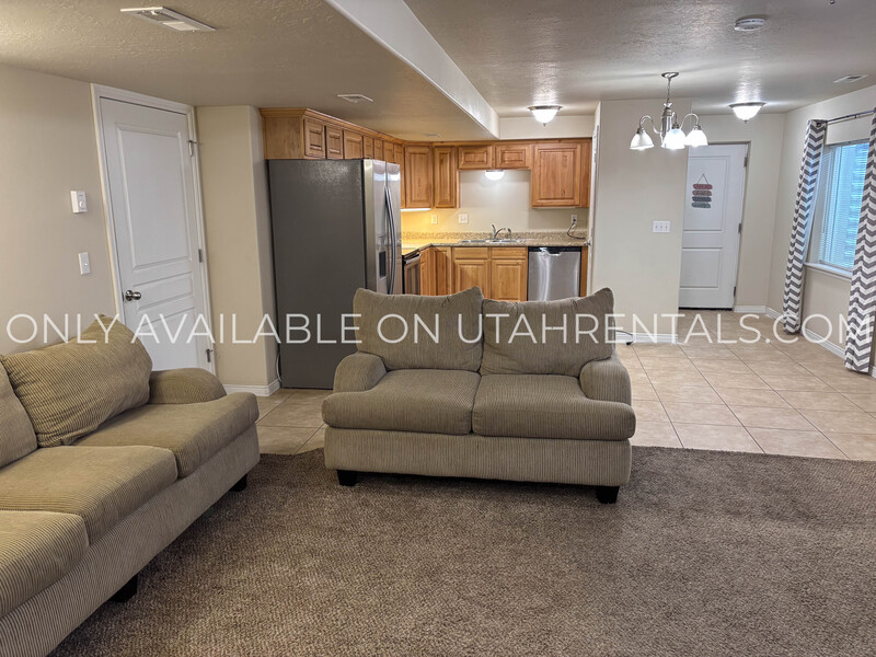 West Valley City Condo: 2801 S Harrow Ct Bsmt