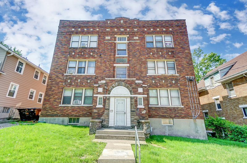 Cincinnati Condo: 439 Mcgregor Avenue - 6-2