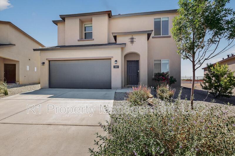 Rio Rancho House: 108 Hue Street