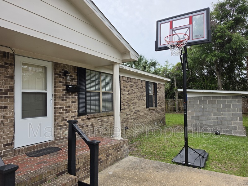 Pensacola Condo: 1011 North Martin Luther King JR Drive