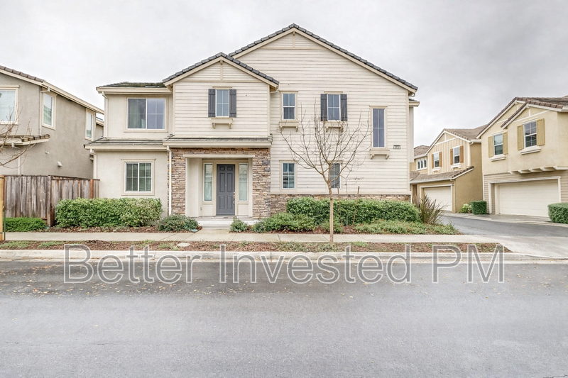 Rohnert Park House: 2039 Karen Place