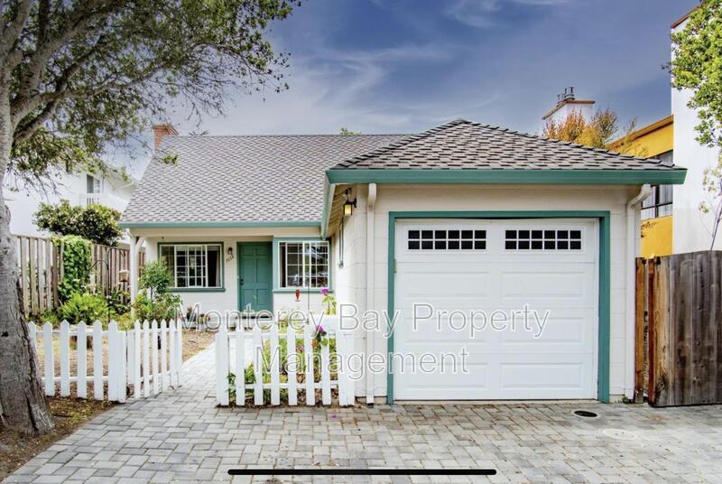 Monterey House: 1012 Munras Ave