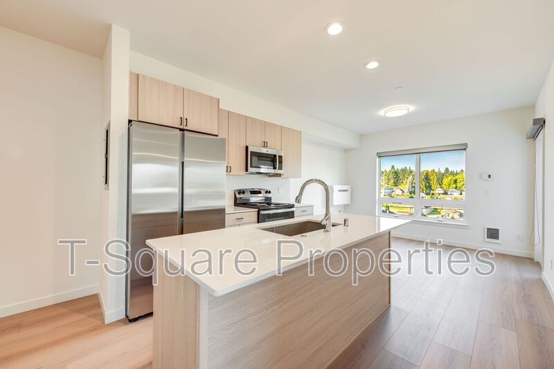 Everett Apartment: 3402 Colby Avenue
