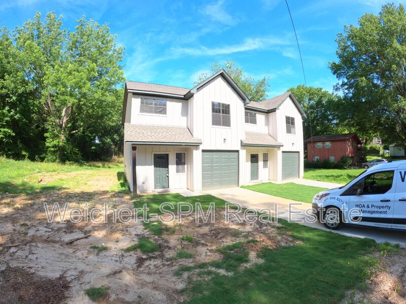 Somerville House: 1011 South Somerville Street Somerville, TN 38068