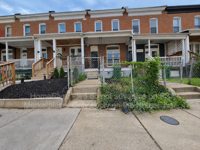 Baltimore Townhome: 2617 W Cold Spring Ln
