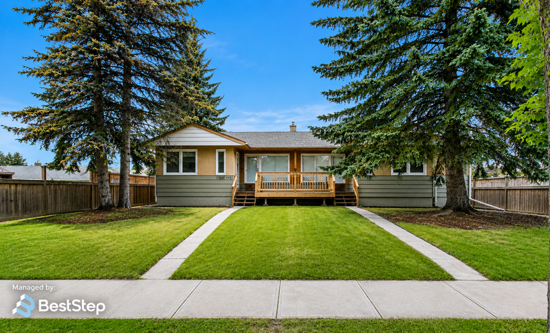 Edmonton House: 11116 116 St NW