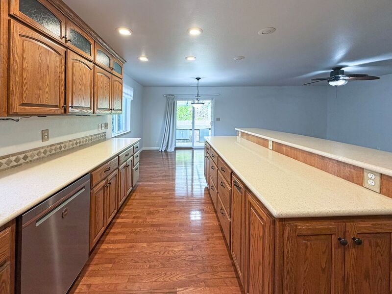 Photo 8 of rental home at 1015 Argon Ave